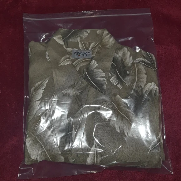 Wyndham Pointe Men's Short Sleeve Floral Leaf Beach Shirt Large Brown Rayon - Picture 8 of 8